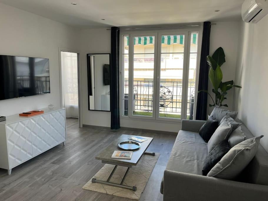 Vue Mer Le Montana Cannes Exterior photo